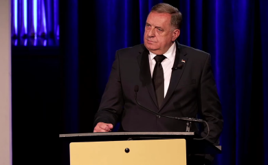 Dodik: Priznanje doprinos našoj borbi za istinu u Srpskoj (VIDEO)