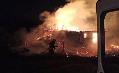 Udar groma zapalio štalu, stradalo 25 grla stoke