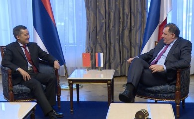 Milorad Dodik čestitao 73 godine od osnivanja Kine