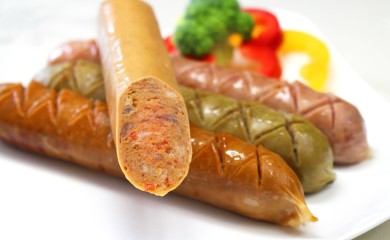 Kako se pravi domaći sudžuk (VIDEO)