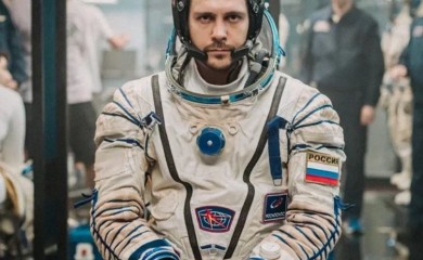 Objavljen trejler za prvi film snimljen u svemiru u kojem igra Miloš Biković (VIDEO)