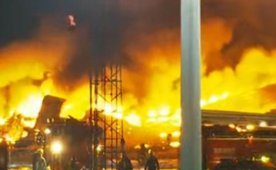 Zapalio se avion pun putnika zapalio prilikom slijetanja u Tokio (VIDEO)