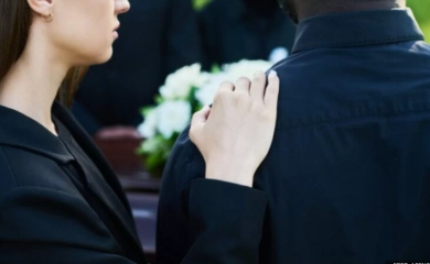 Žestoka polemika! Sve češće se saučešće izjavljuje na ovaj način – da li je to prikladno