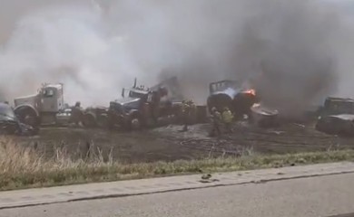Pješčana oluja izazvala lančani sudar 72 vozila u SAD, ima poginulih VIDEO