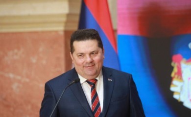 Stevandići poranili na izbore u Srbiji: Da me predsjednik ne proziva (FOTO)