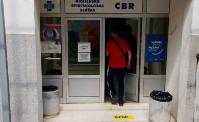 KORONA U RS: Zaražene 72 osobe, preminule dvije