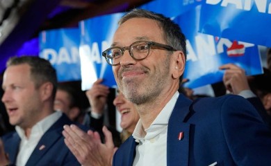 Ko je čovjek koji je pobijedio na izborima: “Tvrđava Austrija, domovina umjesto islama”