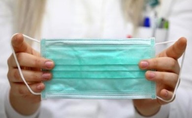 Doktorica izdala lažna kovid uvjerenja za 4.000 ljudi da ne bi nosili maske