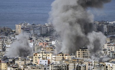 Širi se sukob na Bliskom istoku: Izrael pokrenuo udare na Teheran i Bejrut, dronovi pogodili ambasadu SAD u Rijadu