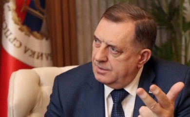 Dodik: BiH neće u EU “ni u bavarskim pantalonicama ni u Marfijevim kaubojskim čizmama”, nego samo ako domaće vlasti upravljaju