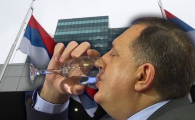 Vlast će da pije “Krajišku ljepoticu”: Vlada Srpske naručila 240 flaša Dodikove rakije