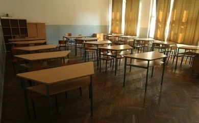 DRAMA U PRIJEDORU Učenik u školu donio bombu