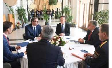 Vučić na trilateralnom samitu