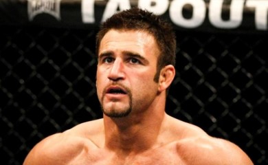 Bivši MMA borac nasmrt pretukao djevojku, preminula kroz par minuta