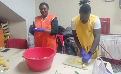 Afrički studenti volontiraju u kuhinji “Mozaika prijateljstva”