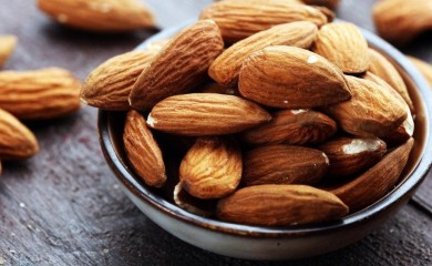 Zašto treba konzumirati bademe i na koji način