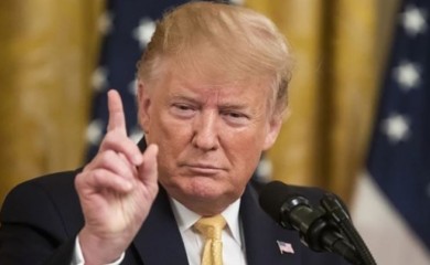 Tramp pozvao na ukidanje američkog Ustava nakon objave internih mailova tvitera