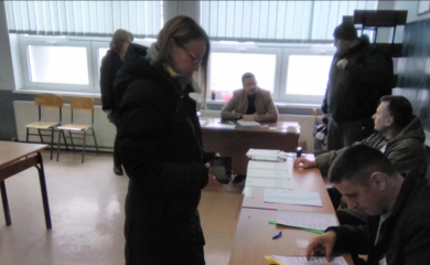 Napadnut posmatrač u Bratuncu