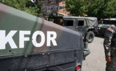 KFOR o optužbama britanske poslanice: Nema dokaza o švercu oružja u crkve SPC