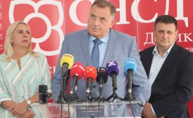 Dodik: Postoji organizovana, neobjavljena aktivnost SAD, s namjerom da onemogući rad institucija