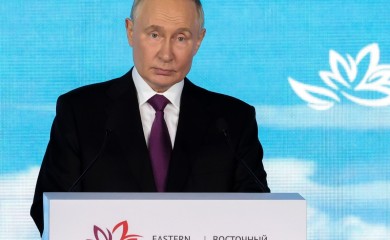 Šok izjava Putina: Podržaćemo Kamalu Haris