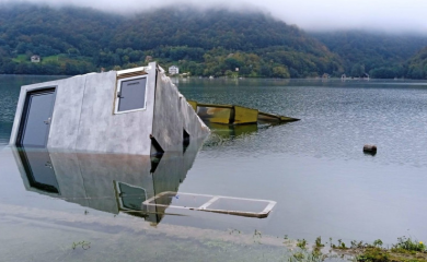 Potonula prva kuća na vodi, bila na probnom testiranju