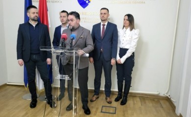 Srpski ministri NEĆE PRISUSTVOVATI sjednici Savjeta ministara BiH zbog dolaska Kurtija u Sarajevo