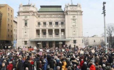 BLOKADE SE NASTAVLJAJU Senat Univerziteta u Beogradu formirao 2 ekspertske grupe, definisani zadaci