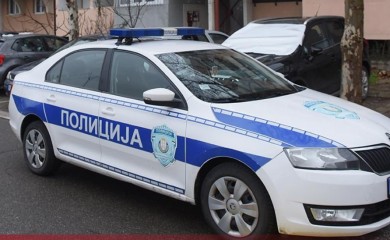 Detalji ubistva: Rus po vratu isjekao ženu (50) i dijete (9), pa se objesio