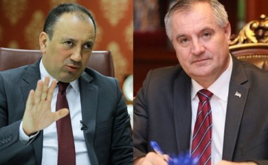 Crnadak pitao premijera o visokim kamatama, Višković poručio da su krivci oni koji su prodali banke