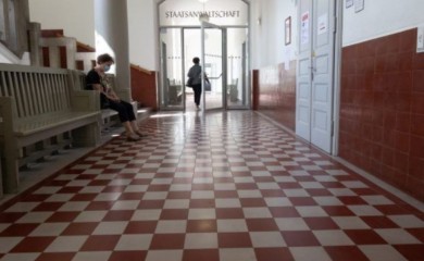 Otac iz BiH osuđen zbog višegodišnjeg nasilja nad maloljetnim sinom