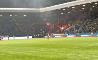Incident na samom početku utakmice na stadionu Grbavica