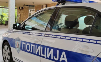 Drama u centru Beograda: Djevojka iz BiH nožem napala policajca, on je ranio u nogu