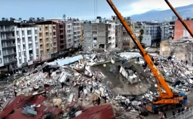 VLADA TURSKE: Potresom pogođeno 13,5 miliona ljudi, patnja je neopisiva