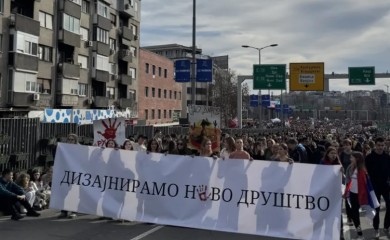 Studenti protestuju, estrada ćuti: Voditelj progovorio o razlozima: Ne može i jare i pare