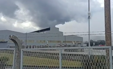 Veliki požar u mostarskom Aluminiju (VIDEO)