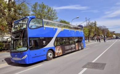 Ovako izgleda prvi panoramski bus, besplatna vožnja tokom aprila