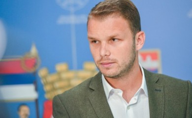 Stanivuković demantovao Ninkovića: “Namćor je i baš puno laže, prima platu i ne dolazi na posao"