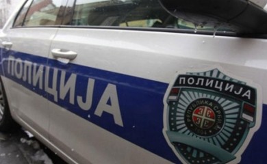 U krvavom okršaju u Somboru ranjene tri osobe: Muškarac prijetio ženi pa zapucao na patrolu