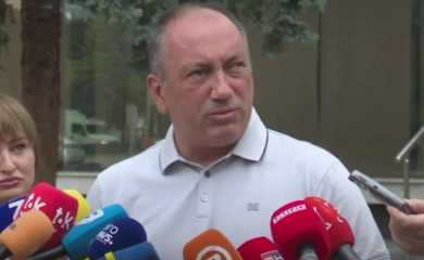 Crnadak: Ovo postaje sve luđe i luđe, posebna sjednica o referendumu bez teksta odluke