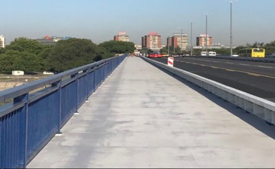 Djevojka pozvala Hitnu pomoć sa Brankovog mosta i rekla da će skočiti