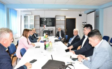 Šta se dešavalo iza kulisa sjednice Predsjedništva SDS-a