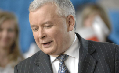 Predsjednik stranke Pravo i pravda okrivio žene koje piju za nizak natalitet