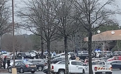 SAD: Pucnjava u supermarketu