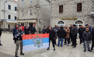 Protest u Trebinju: Srpske vojvode zbog otpjevane pjesme moraju u zatvor