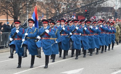 Generalna proba defilea: "Pukni zoro" odjekivala ulicama (VIDEO)
