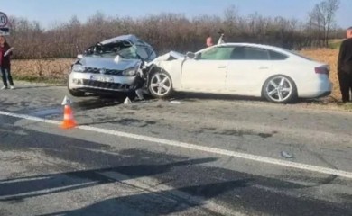 Poginule dvije osobe u saobraćajnoj nesreći kod Šapca