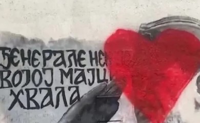Nacrtali crveno srce: Narodni poslanik i građani prekrečili Mladićev mural