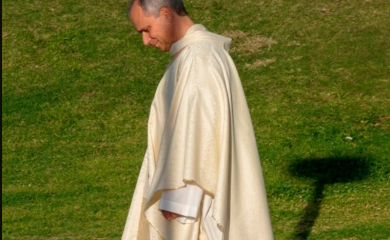 Papa Lav postao modna ikona (FOTO)