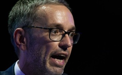 Herbert Kikl na pragu vlasti u Austriji, Brisel zabrinut zbog još jednog Putinovog saveznika